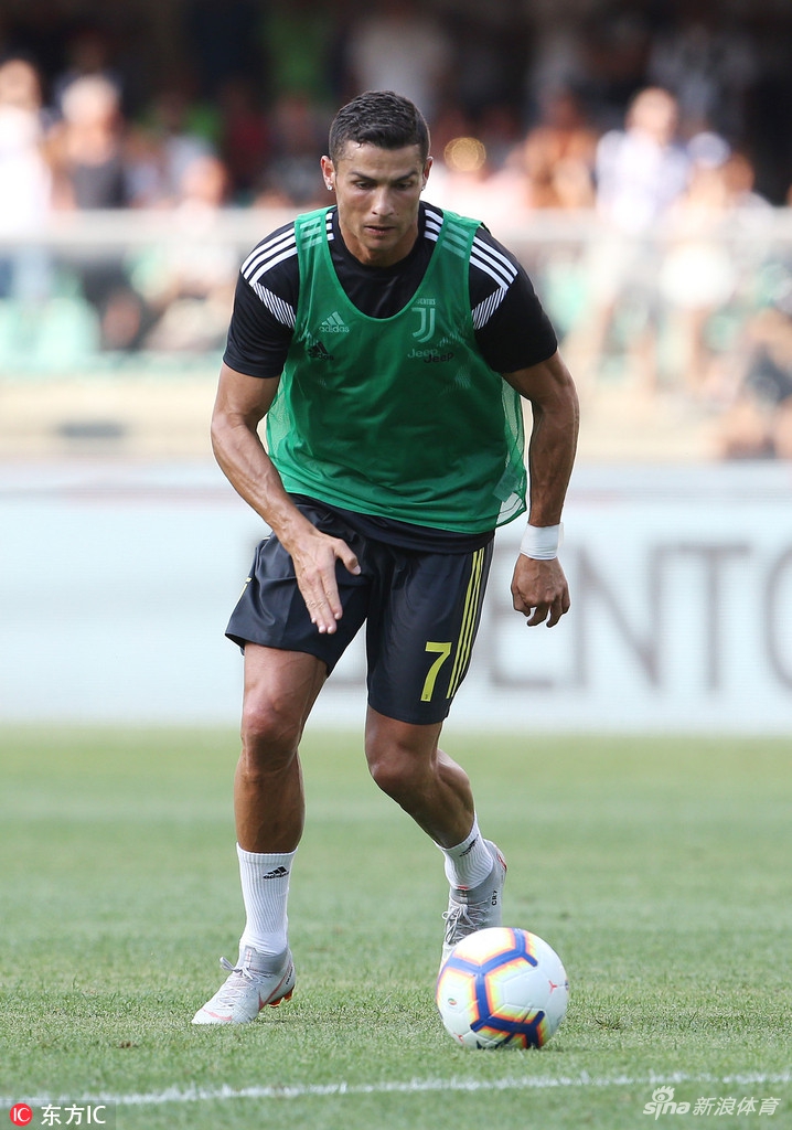 张召忠被严重警告