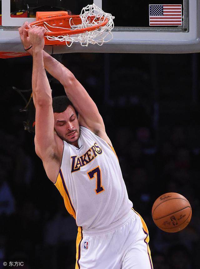 窗口期体能课后，西汉姆手感冰凉备战NBA季后赛，媒体盛赞，球探报告显示潜力